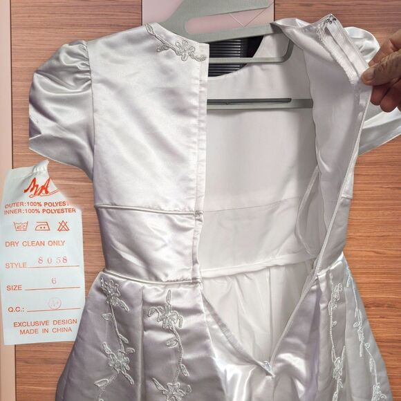 Girls White Beaded First Communion or Flower Girl Dress – Size 5-6 - Picture 5 of 7